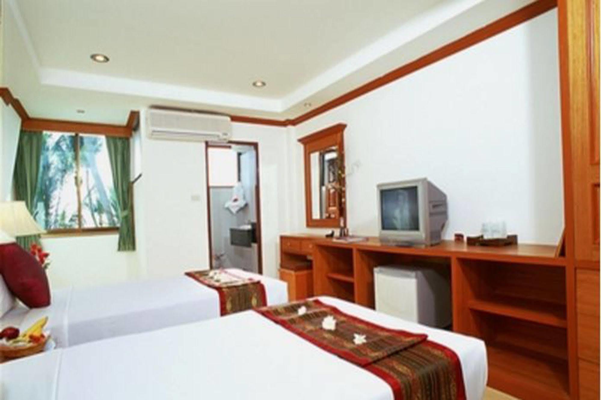 Grand Sea View Beach Resotel Lipa Noi Exterior photo